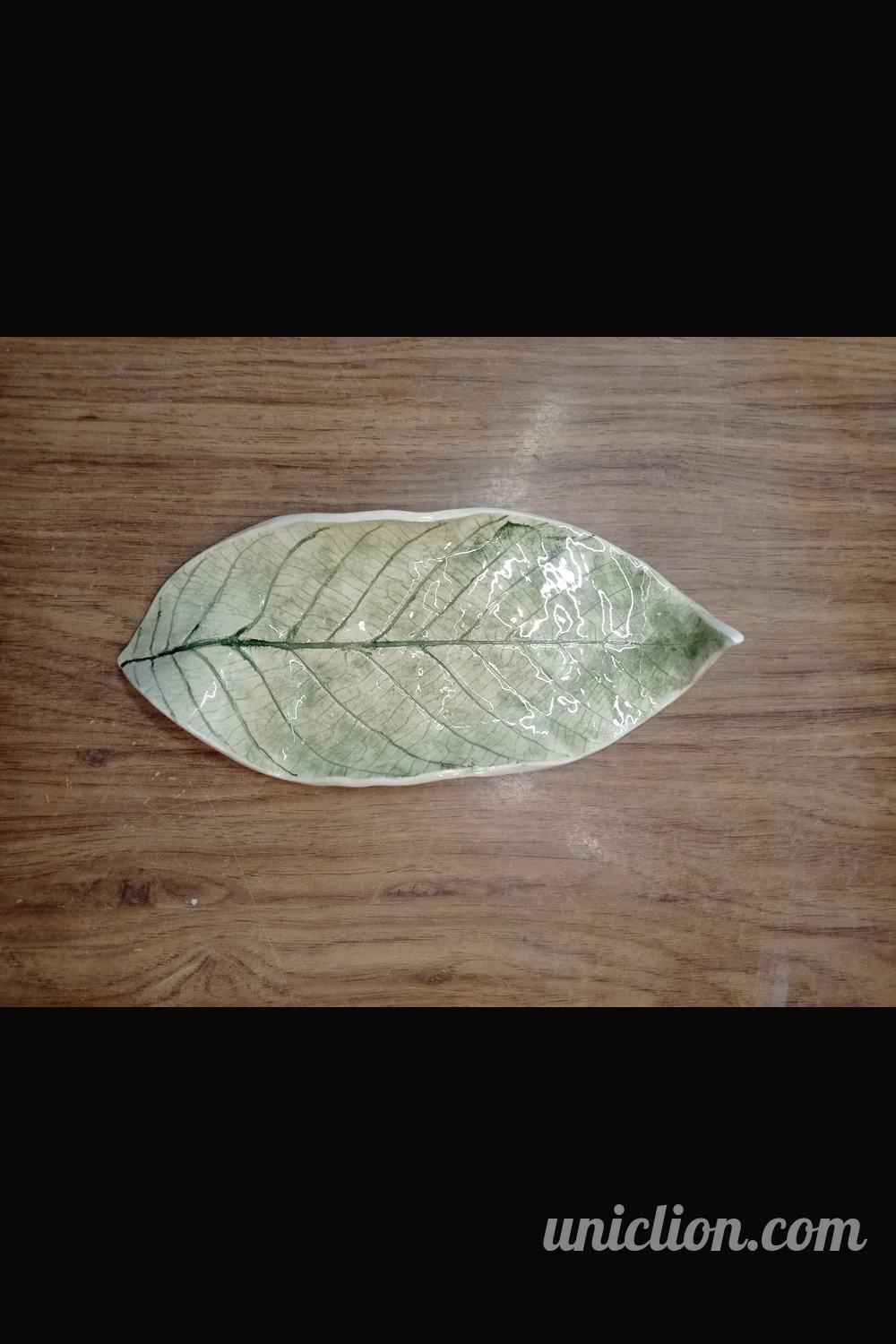 Jouval Plate